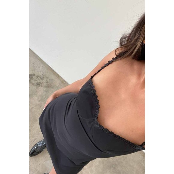 Super Cute LBD - Black Sweetheart Mini Dress with Daisy Trim - Picture 4 of 6